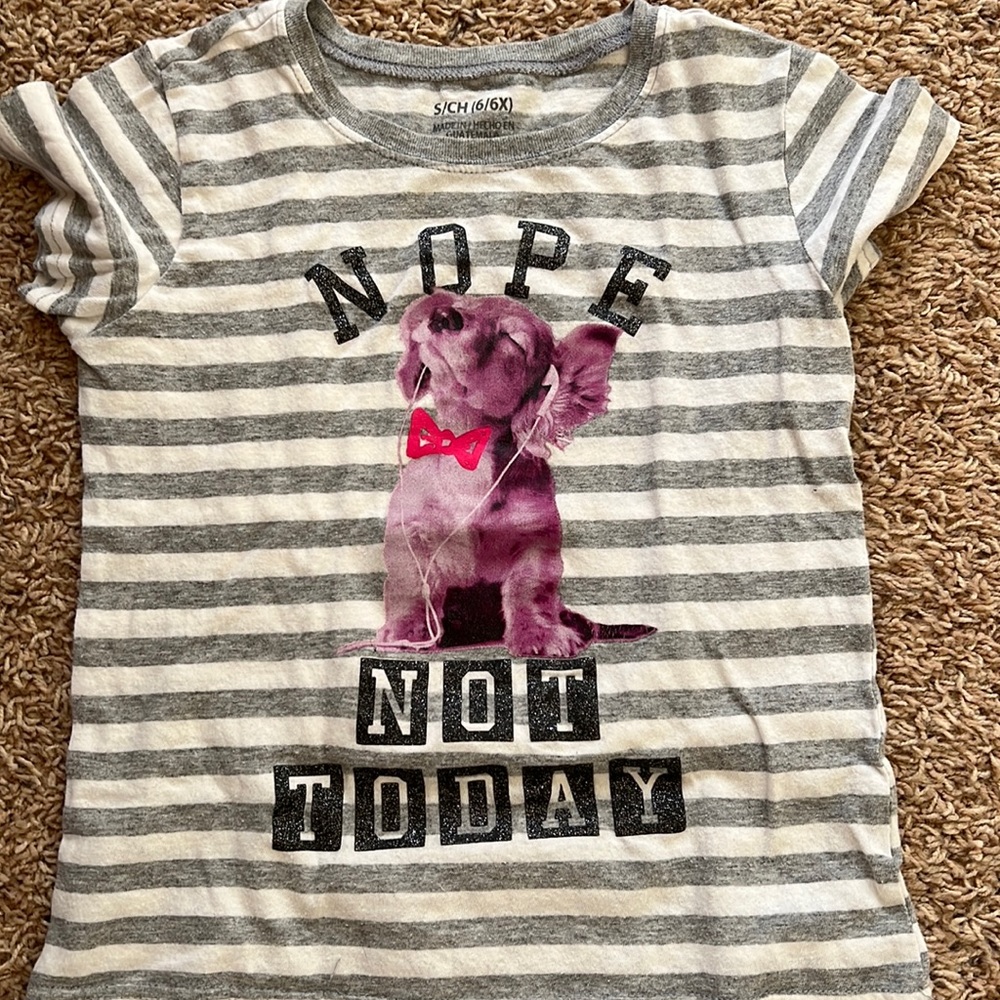 Girls size 6/6X t-shirt